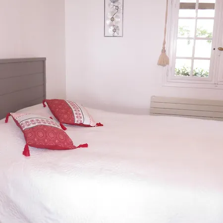 Apartment Sainte-maxime, 2 Pieces, 4 Personnes - Fr-1-780-28 *